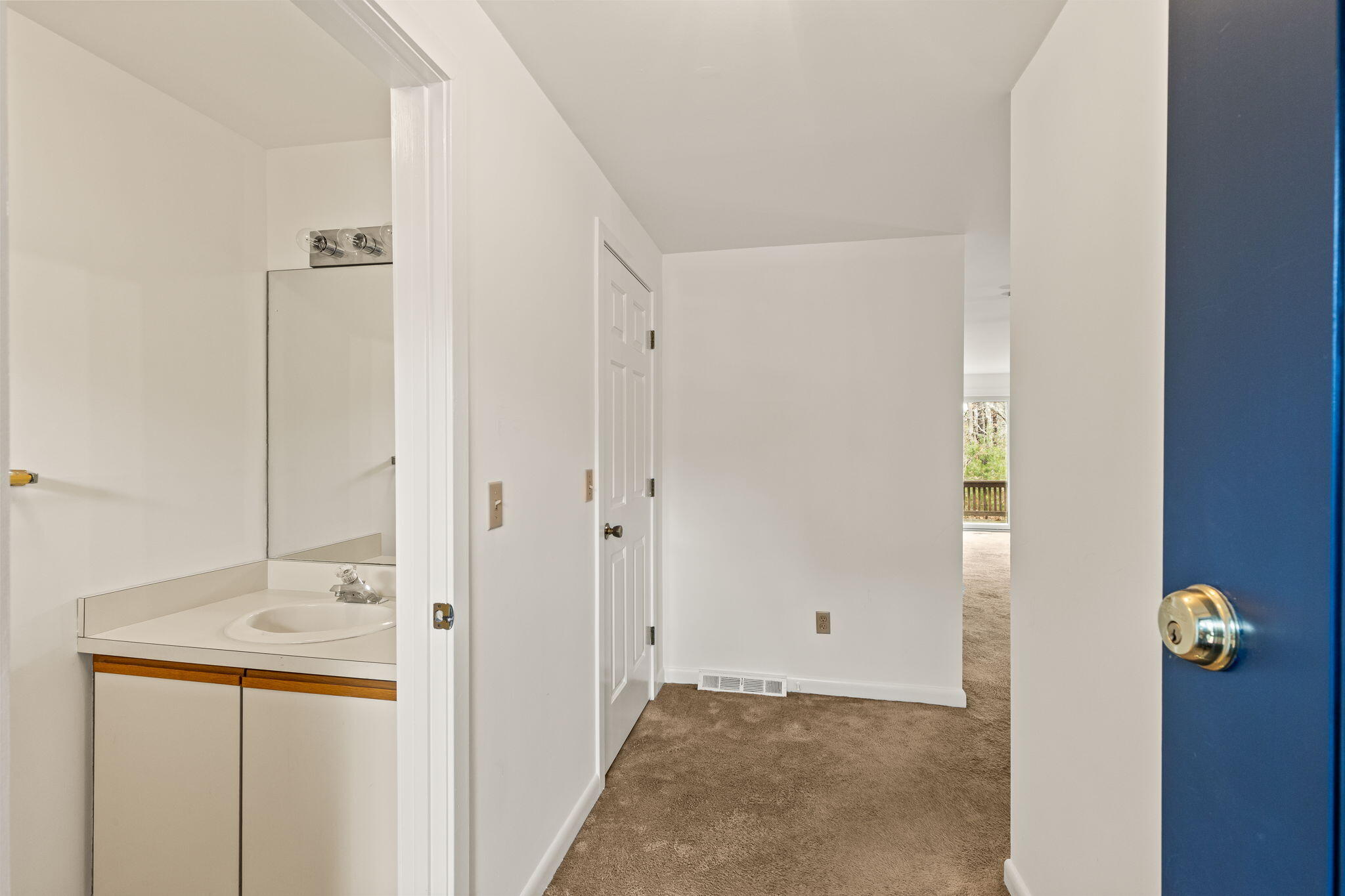137 Shellback Way # U