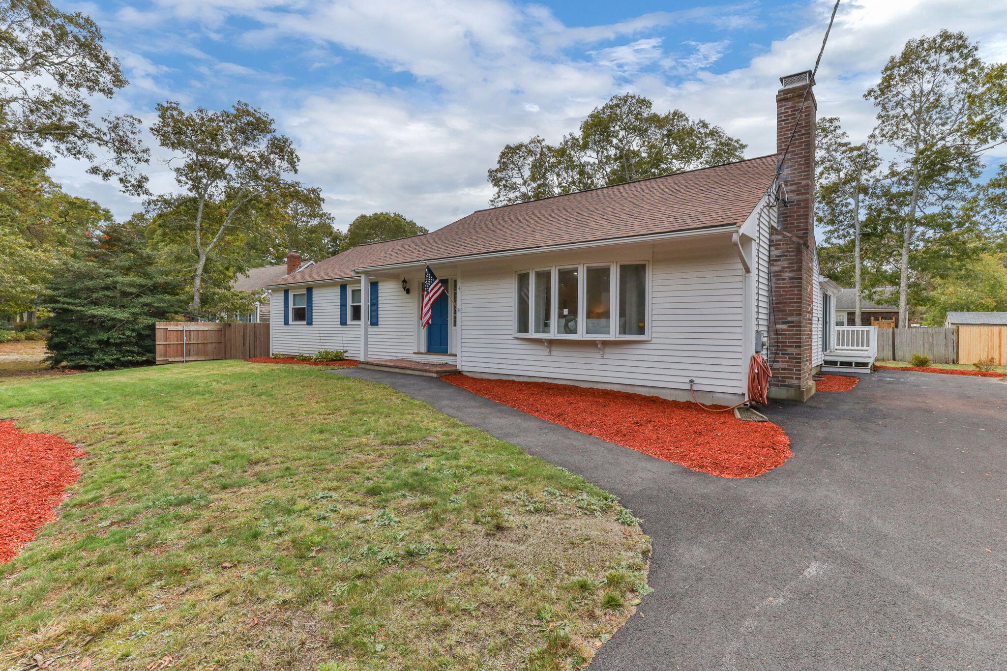 141 Dolphin Lane