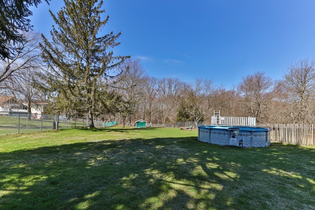 112 King St