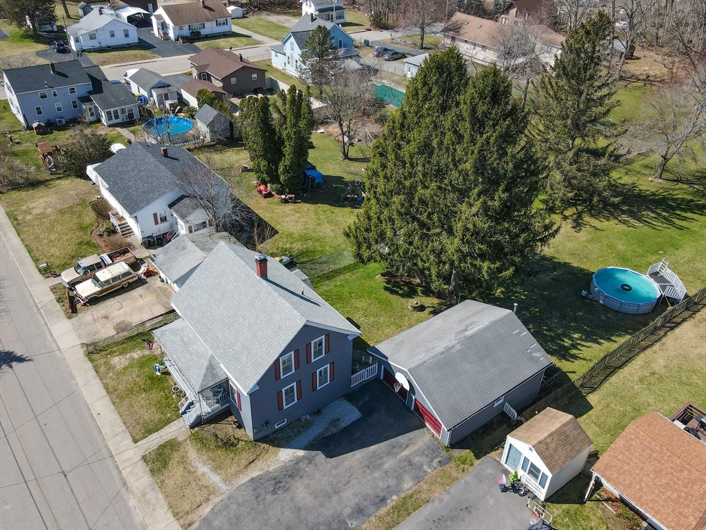 112 King St