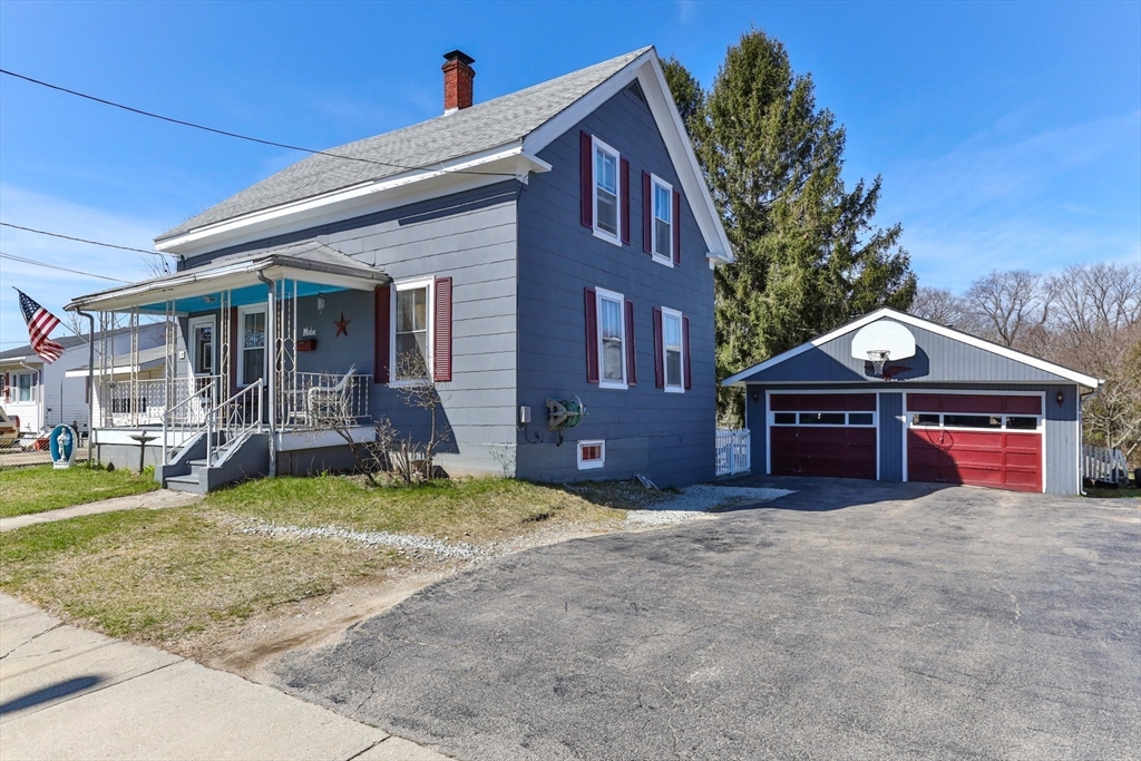 112 King St