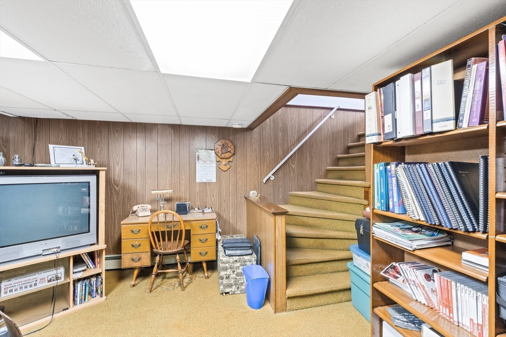 112 King St