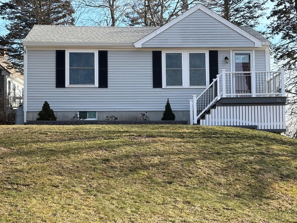 16 Town Neck Rd