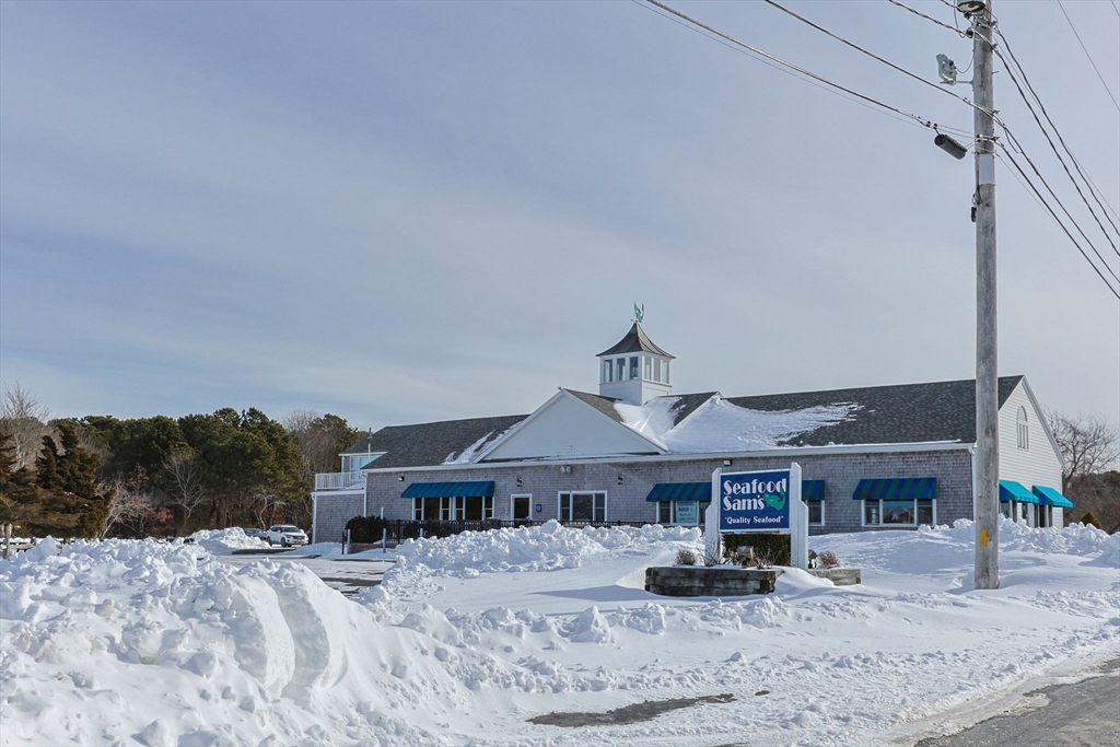 16 Town Neck Rd