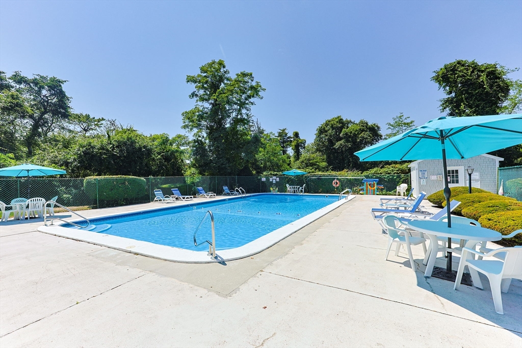 12 Candlewood Ln # 7 Unit: 1-7