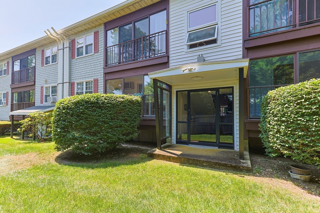12 Candlewood Ln # 7 Unit: 1-7