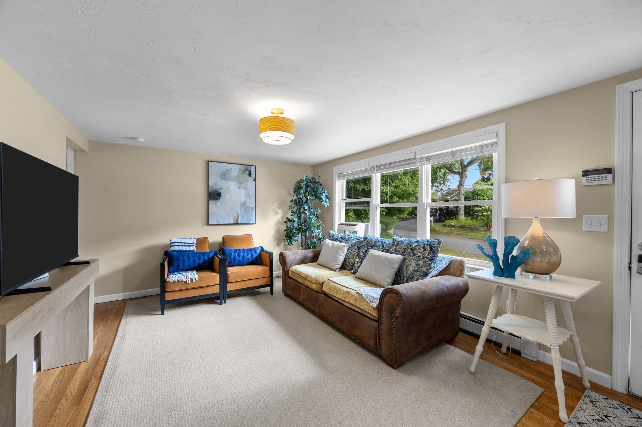 33 Lakefield Rd