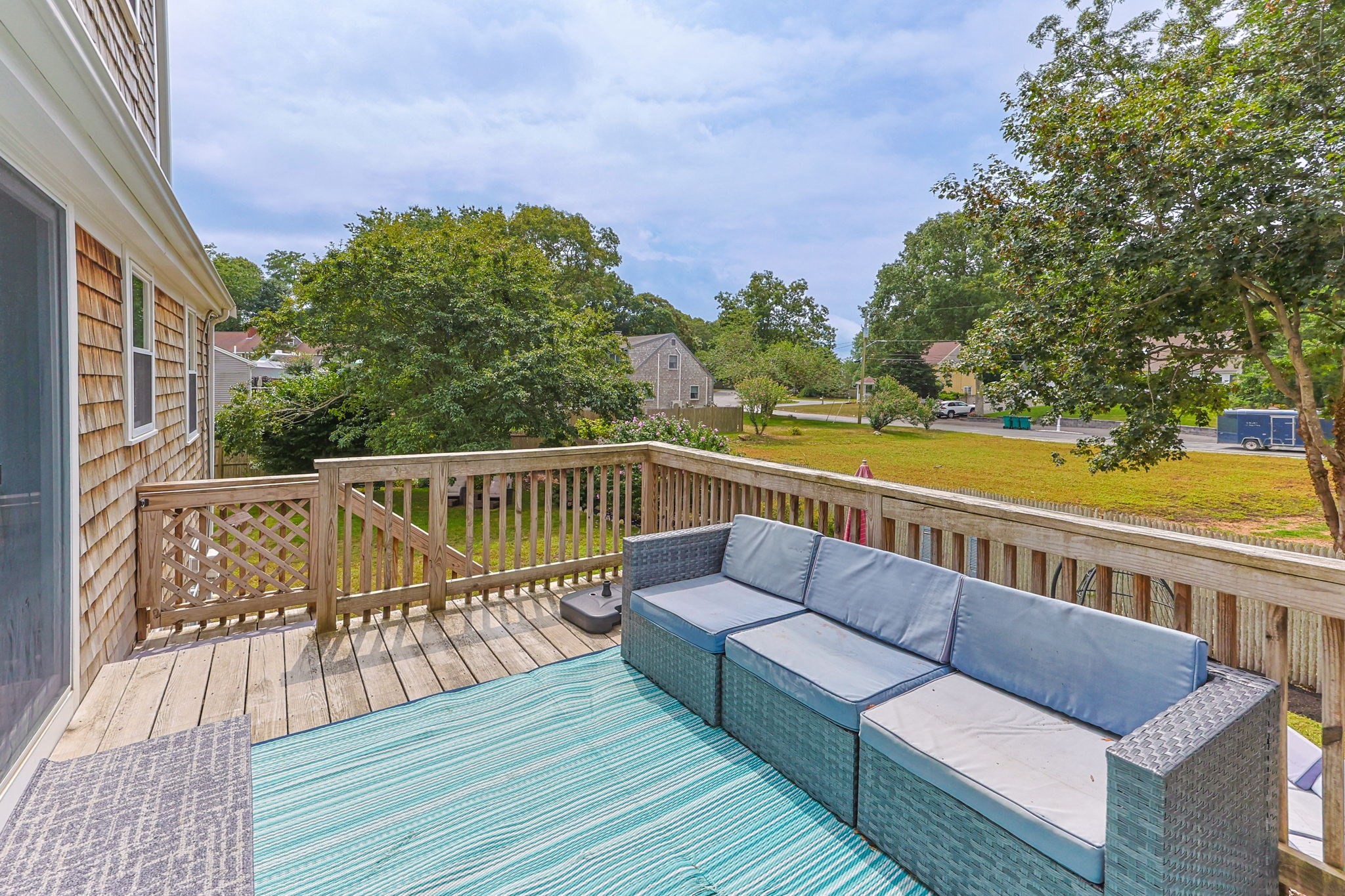 33 Lakefield Rd