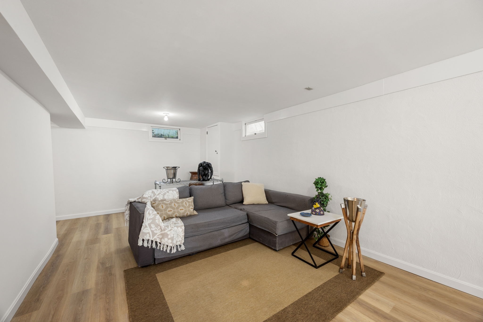 33 Lakefield Rd