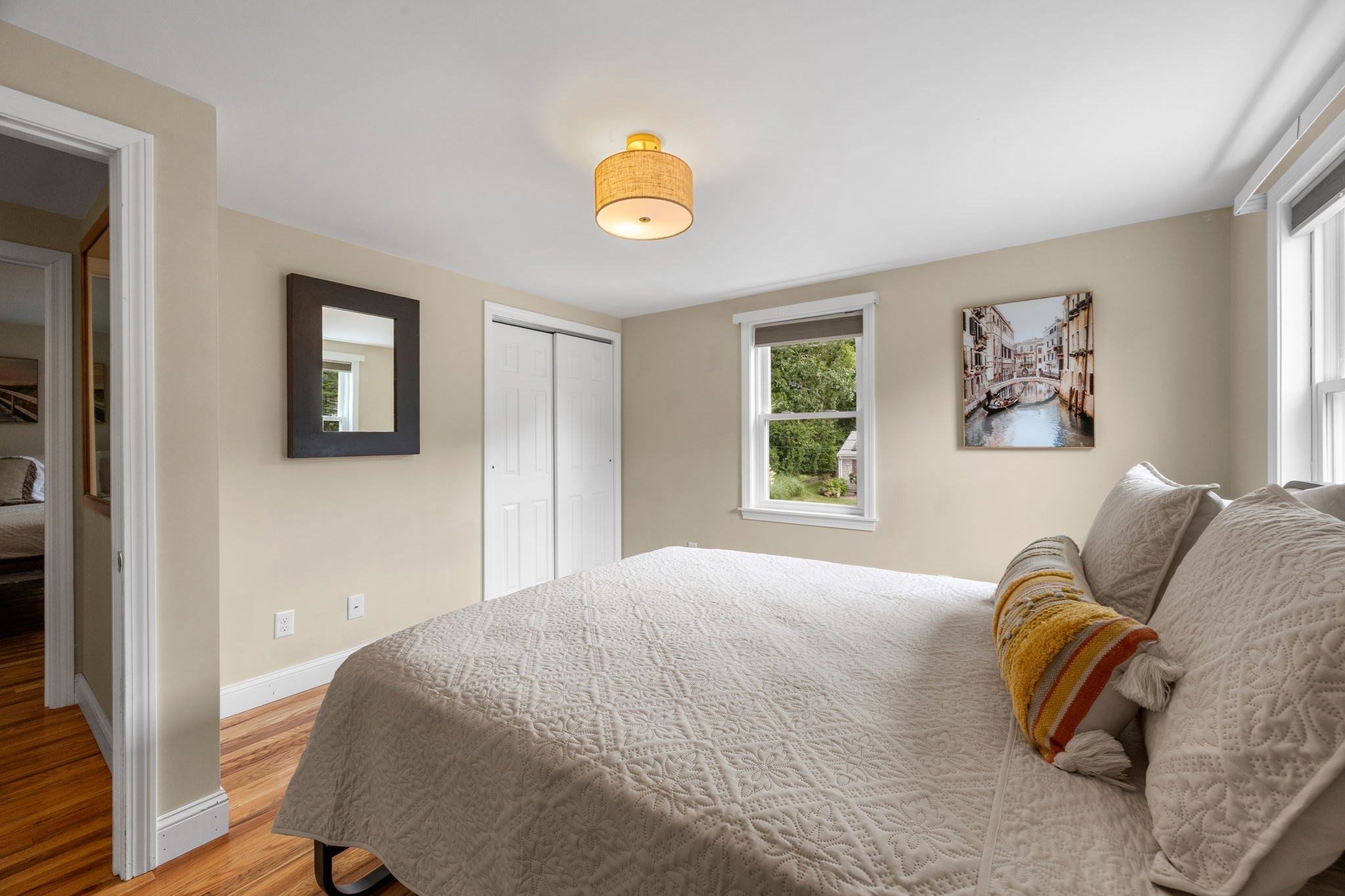 33 Lakefield Rd