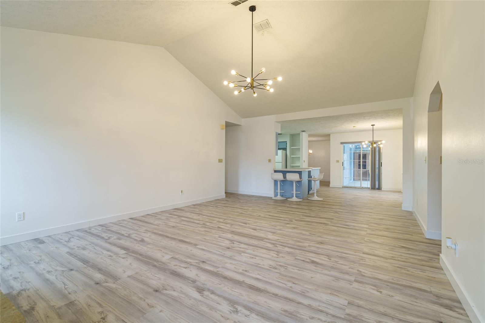 828 NE 51ST AVE