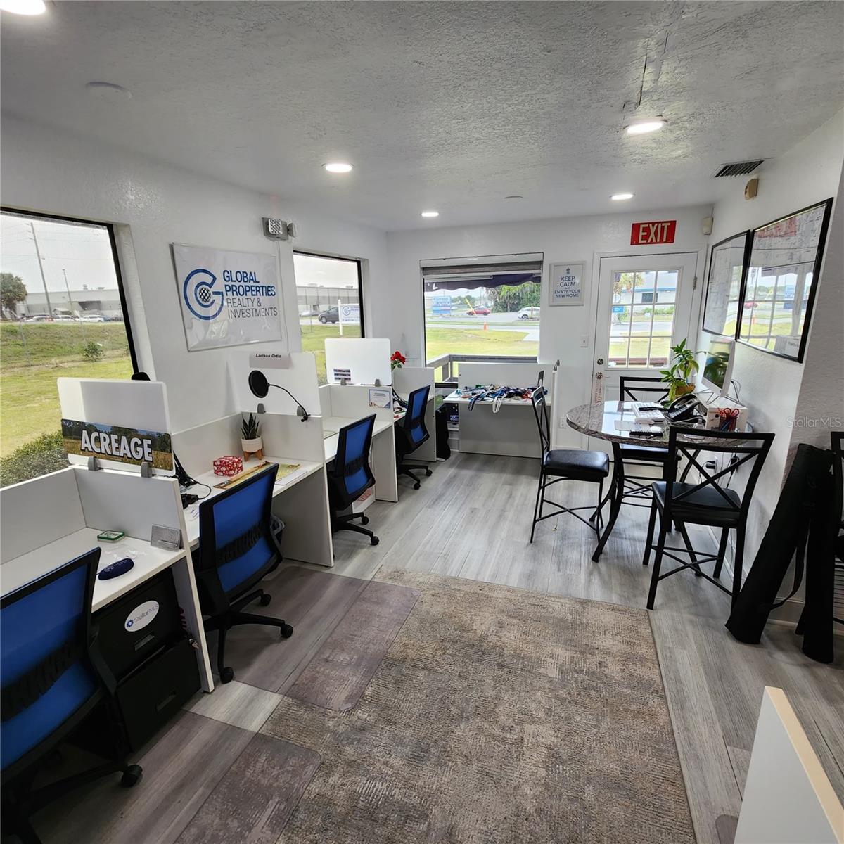 909 SW (HWY 200) 10TH ST