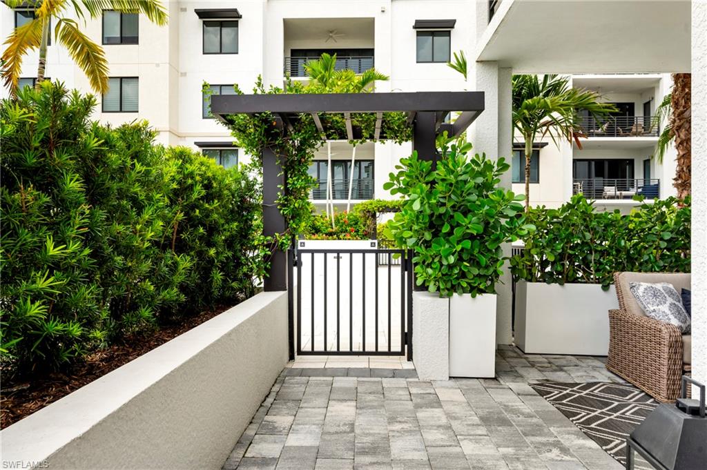 1115 Central AVE # 256