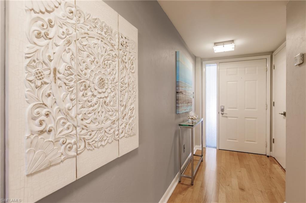 960 Swallow AVE Unit: 303