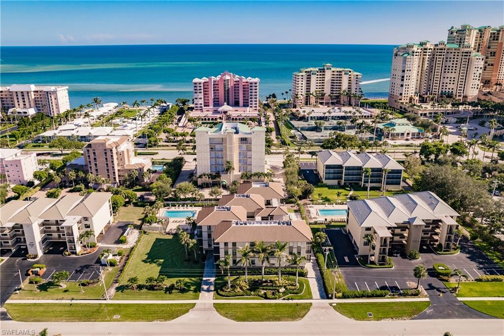 960 Swallow AVE Unit: 303