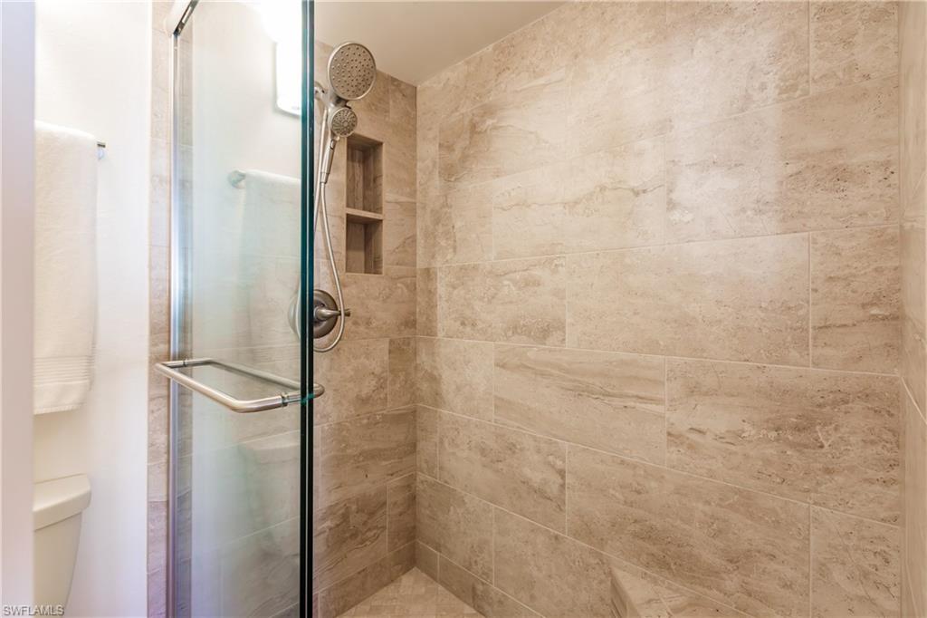 960 Swallow AVE Unit: 303
