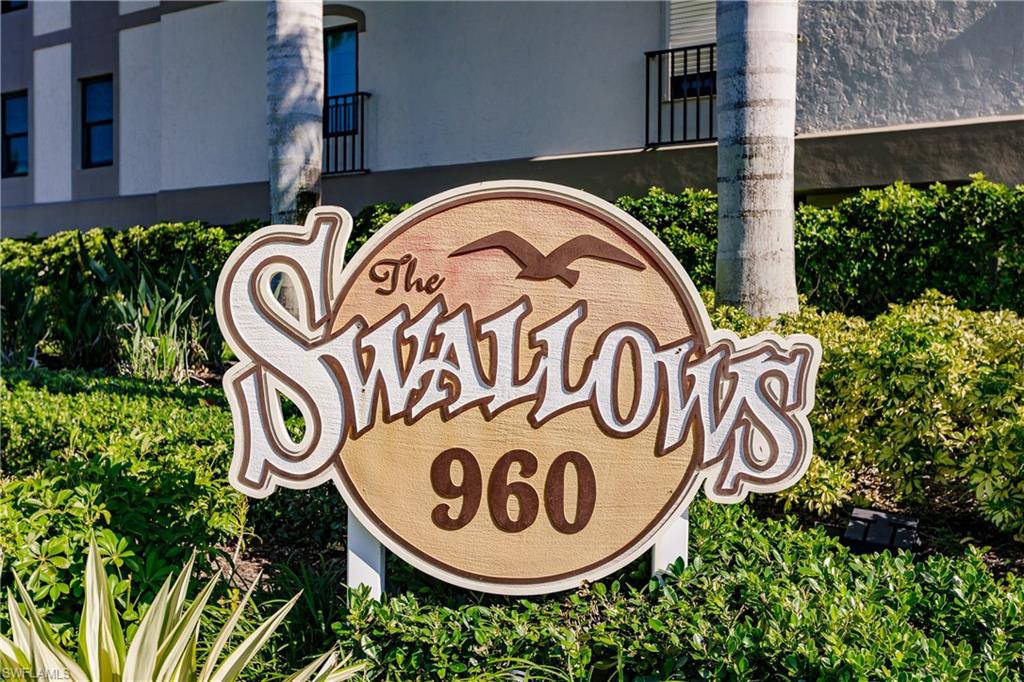 960 Swallow AVE Unit: 303