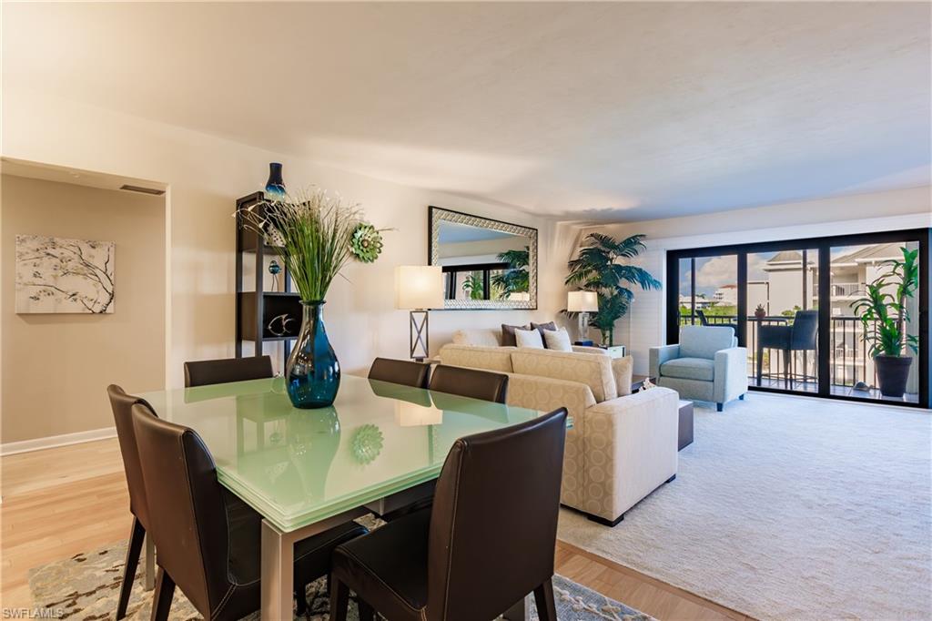 960 Swallow AVE Unit: 303