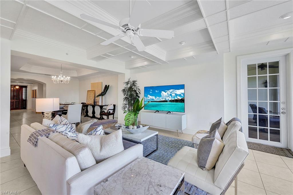 1400 Gulf Shore BLVD N Unit: 203