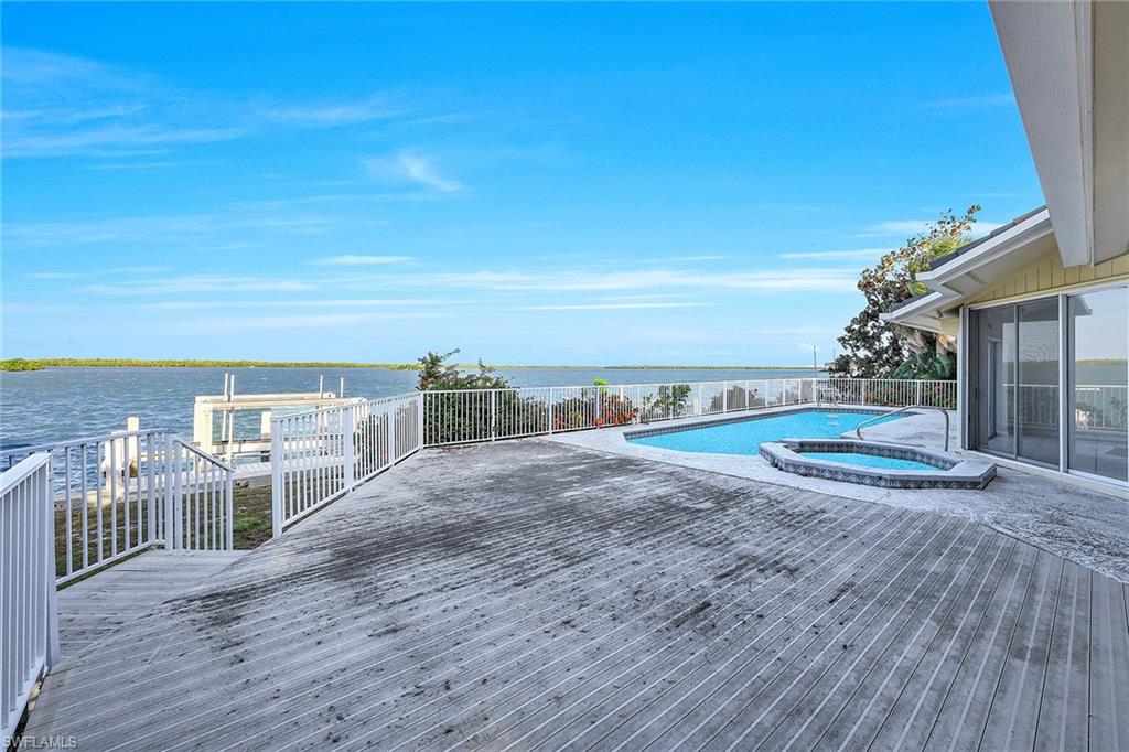 471 Pepperwood CT