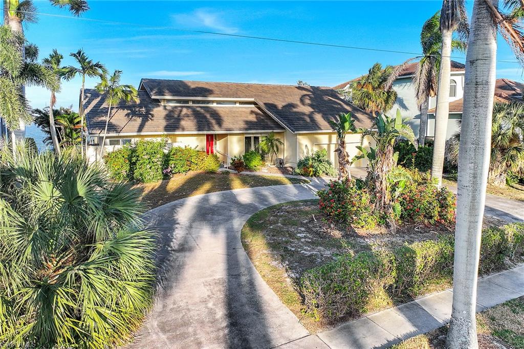 471 Pepperwood CT