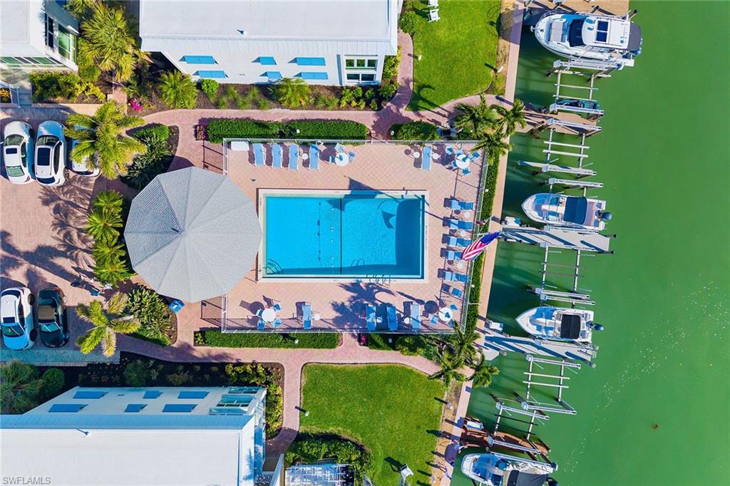 2100 Gulf Shore BLVD N # 107, NAPLES Unit: 107