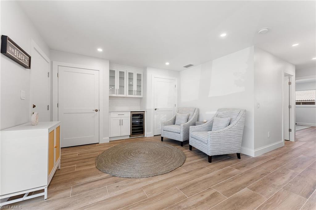 2100 Gulf Shore BLVD N # 107, NAPLES Unit: 107