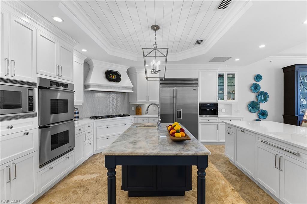 940 Cape Marco DR # 2006