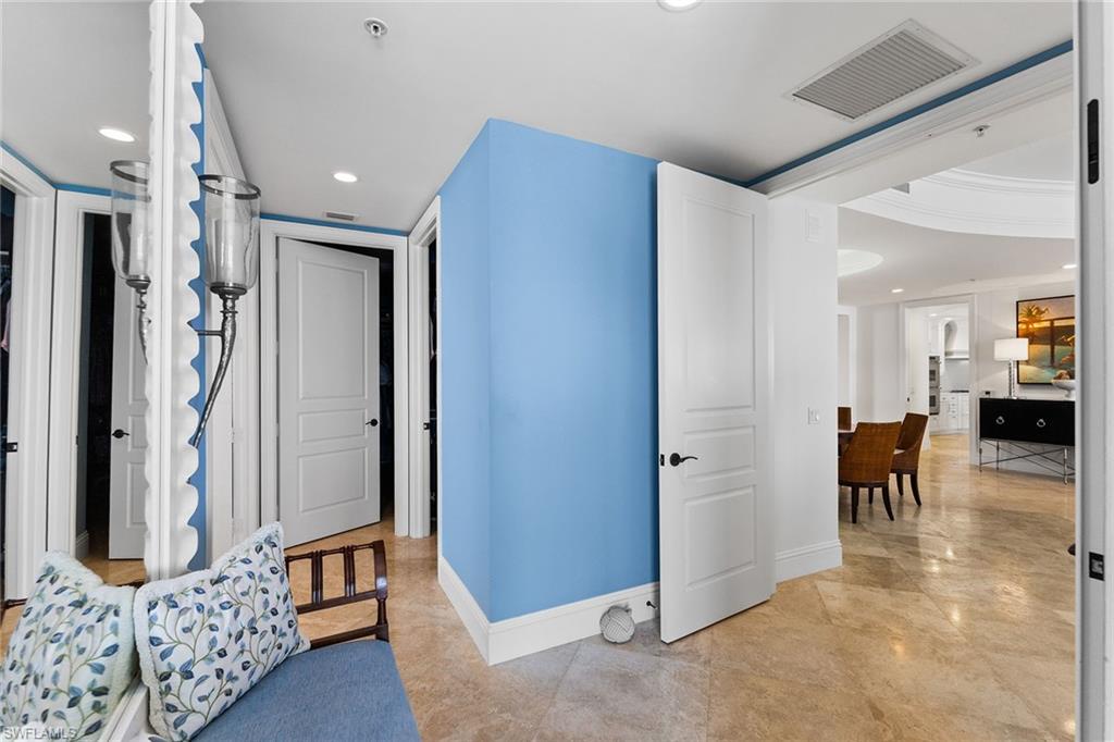 940 Cape Marco DR # 2006