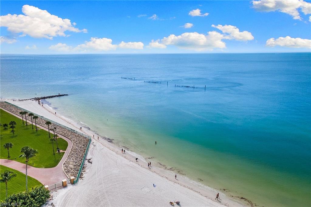 940 Cape Marco DR # 2006