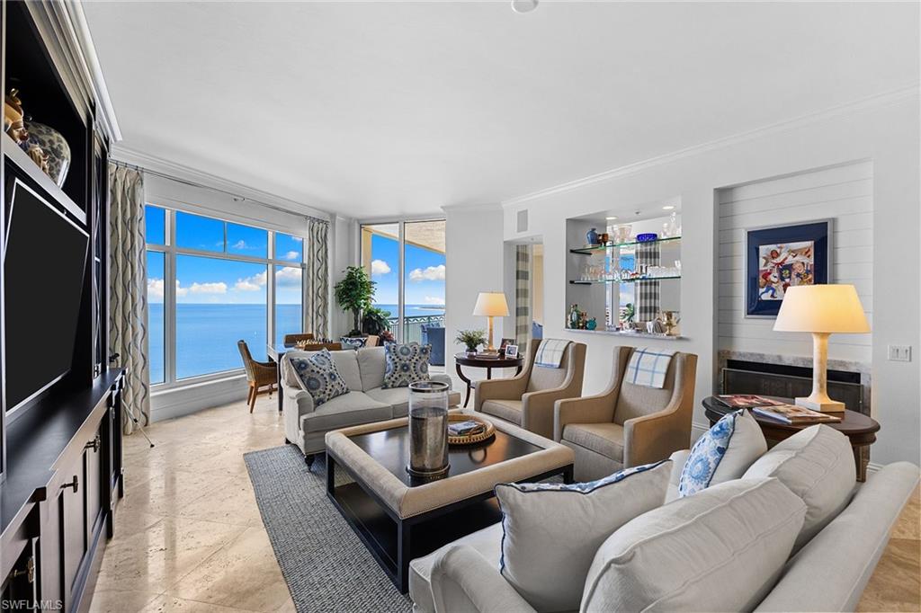 940 Cape Marco DR # 2006