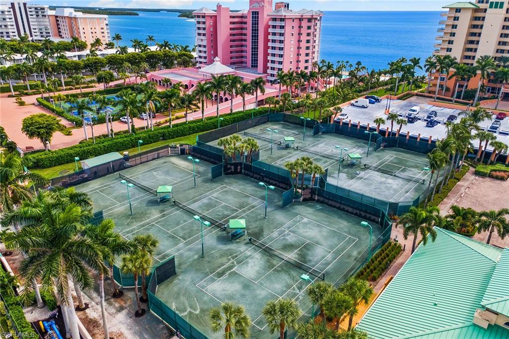 940 Cape Marco DR # 2006