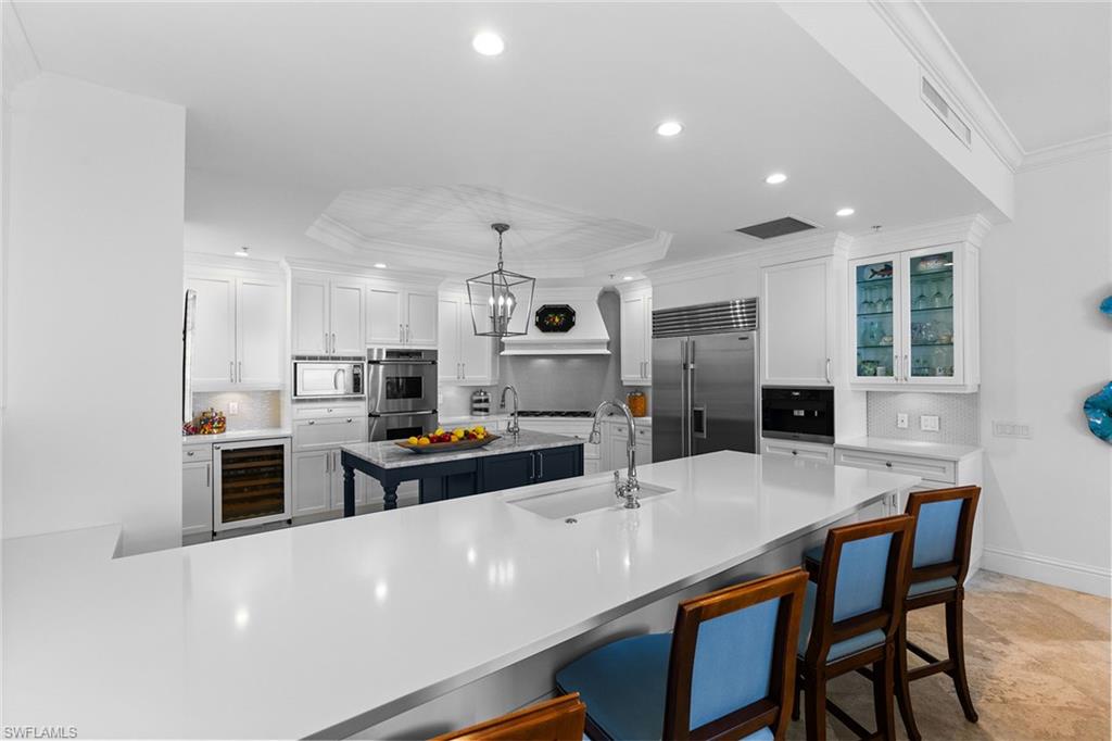 940 Cape Marco DR # 2006