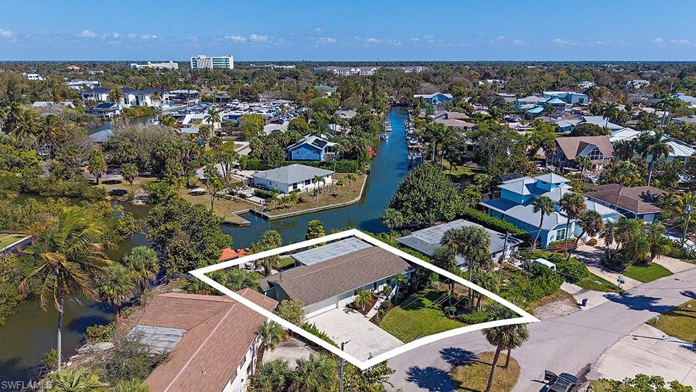 3165 Lakeview DR