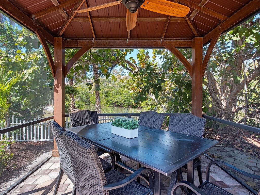 3165 Lakeview DR