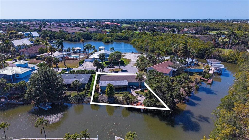3165 Lakeview DR
