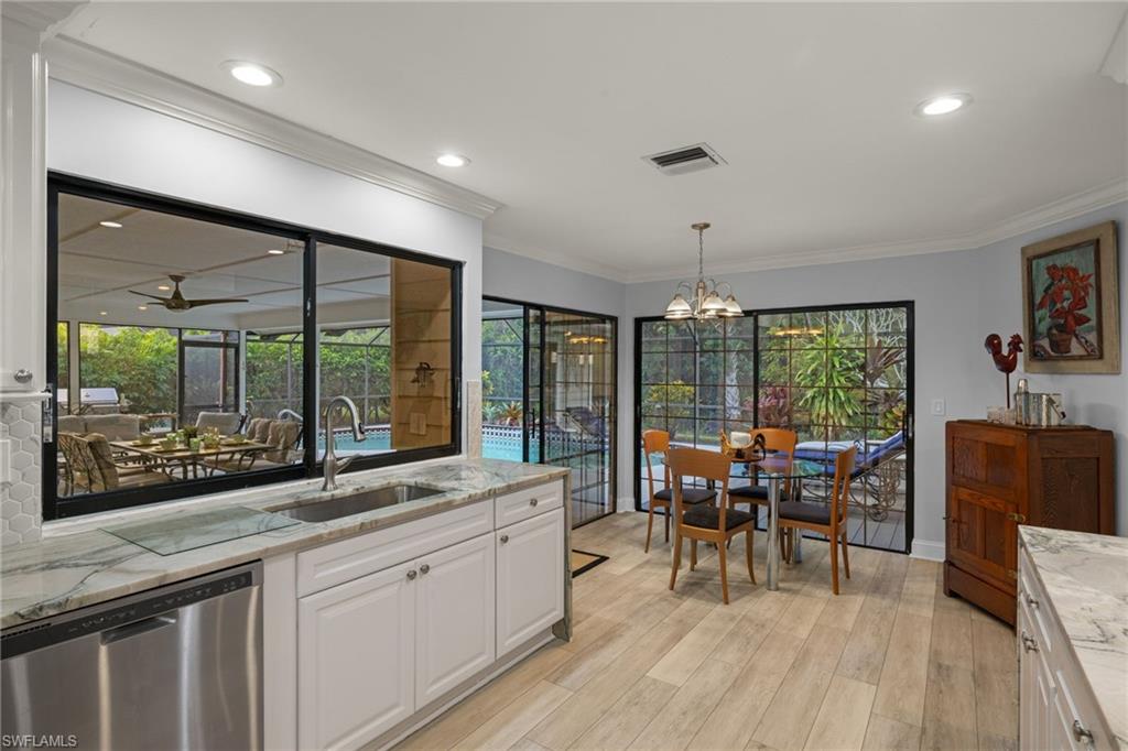 2259 QUEENS WAY