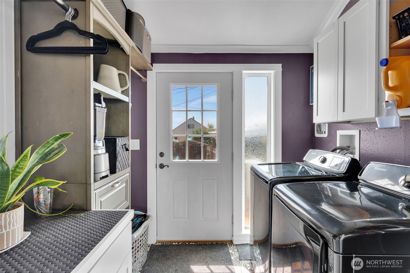 2129 Parker Place