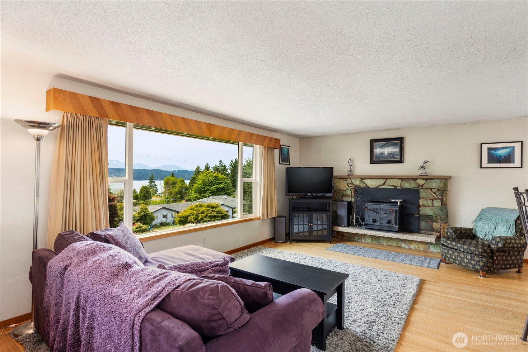 22894 Carmella Road NW