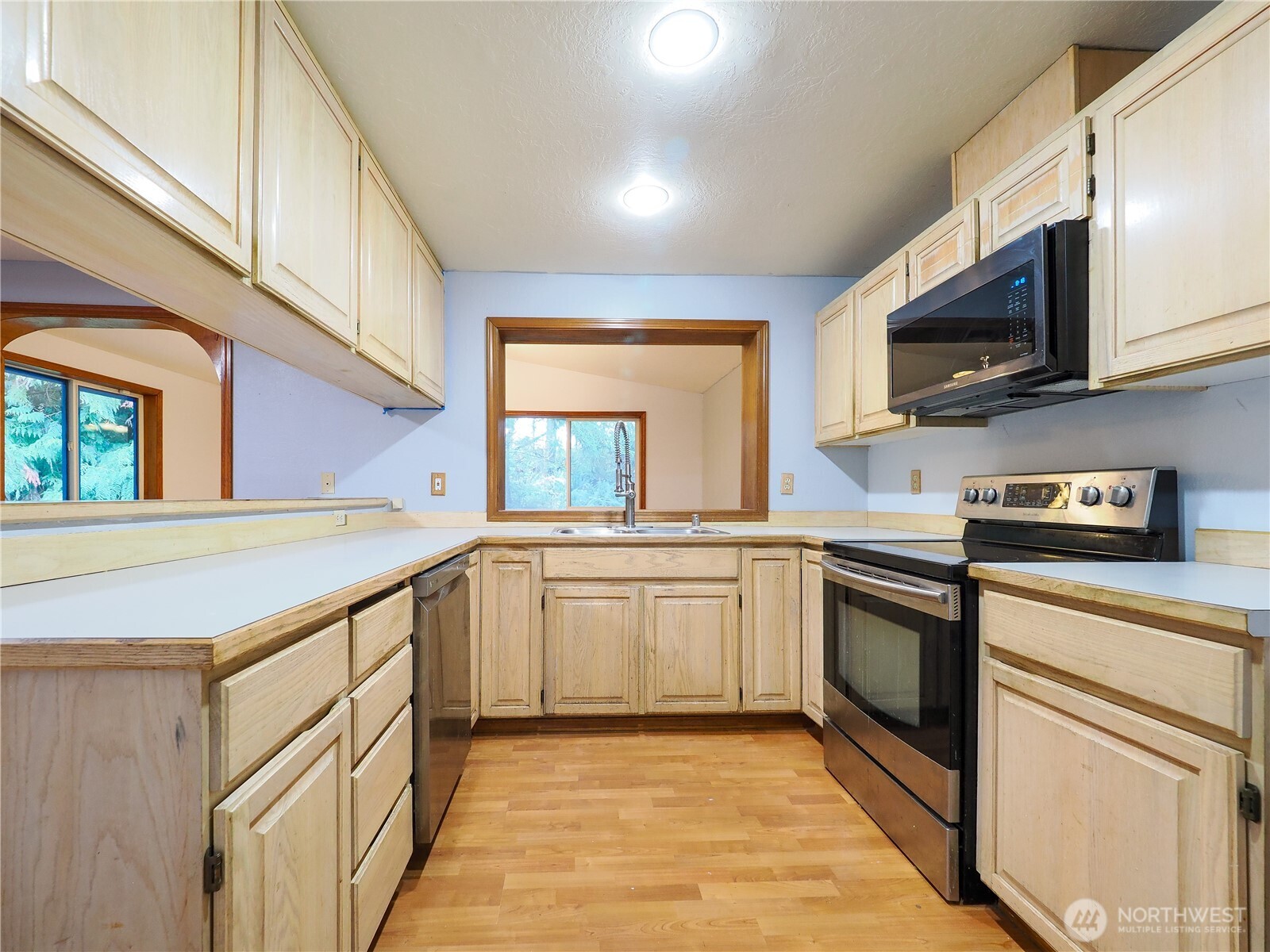 26081 Tytler Road NE