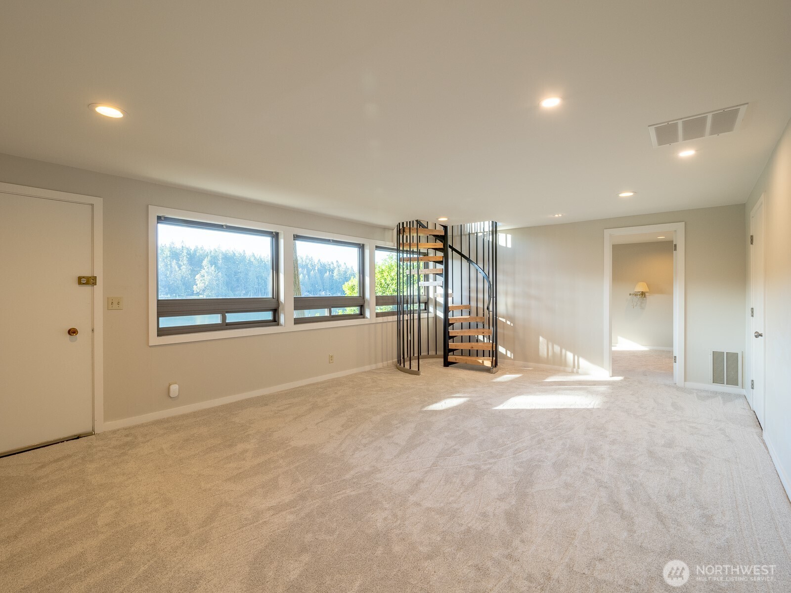 6490 NE Monte Vista Drive