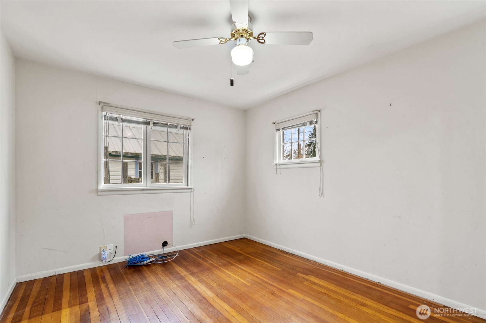 1682 NE Grandview Boulevard