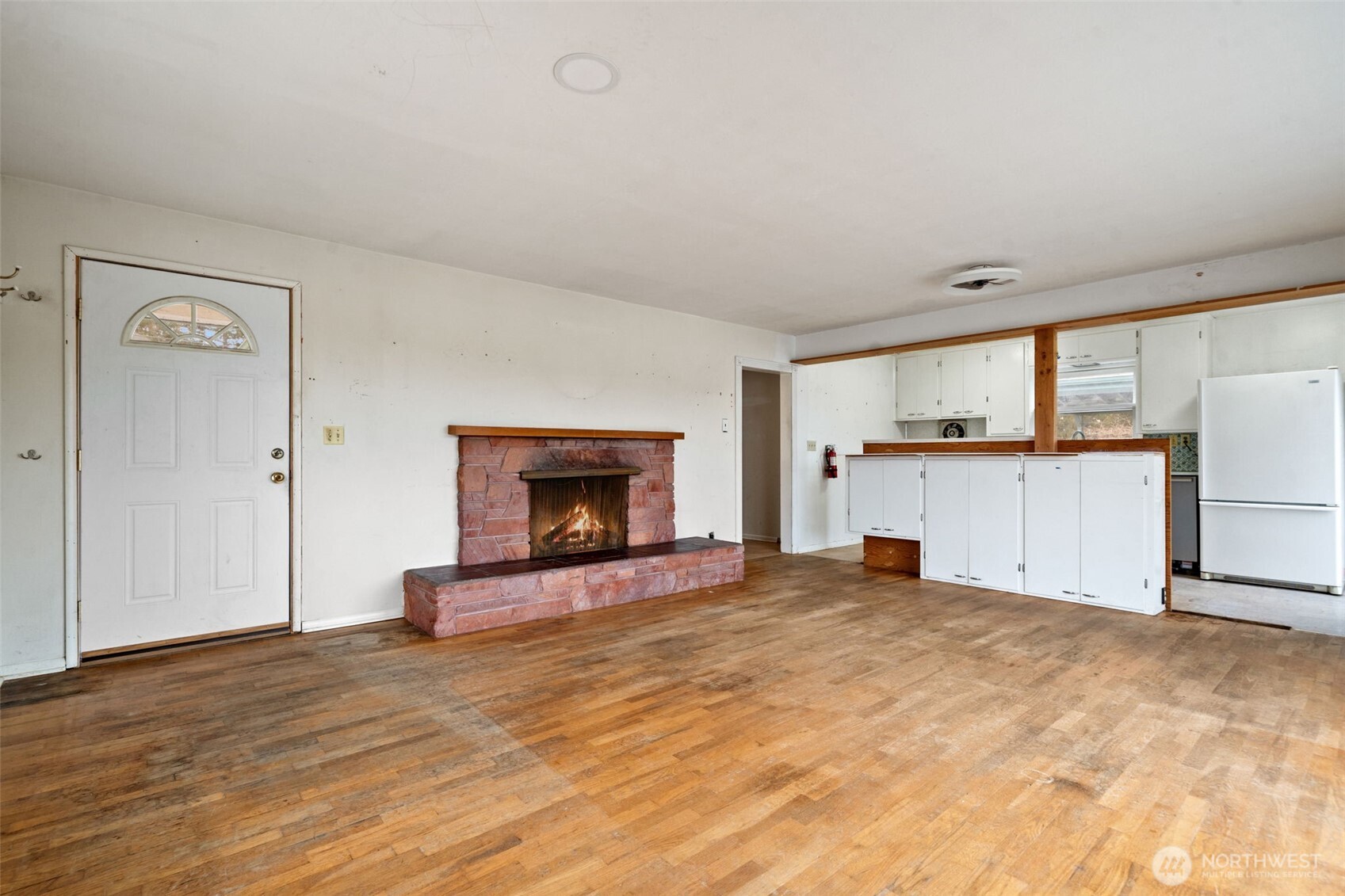 1682 NE Grandview Boulevard