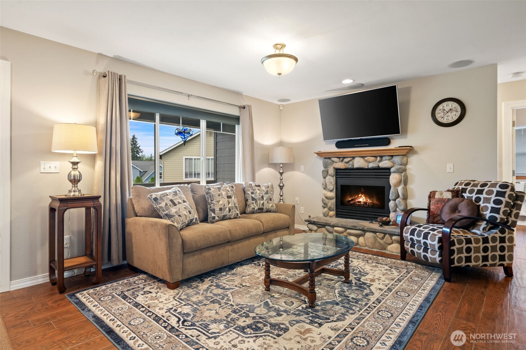 19766 Garnet Court NE