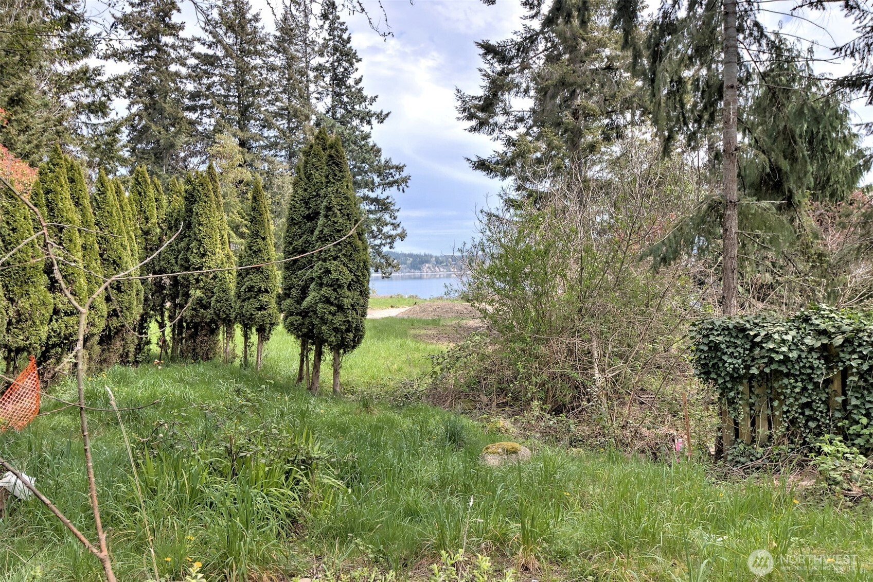 721 E Stretch Island Road S
