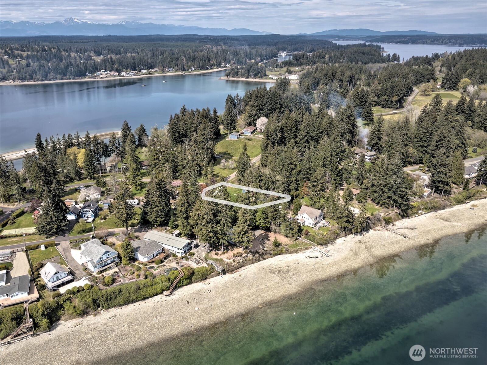 721 E Stretch Island Road S