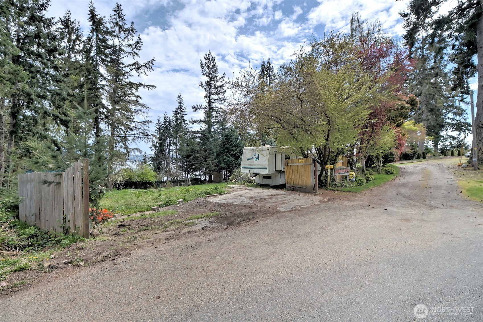 721 E Stretch Island Road S