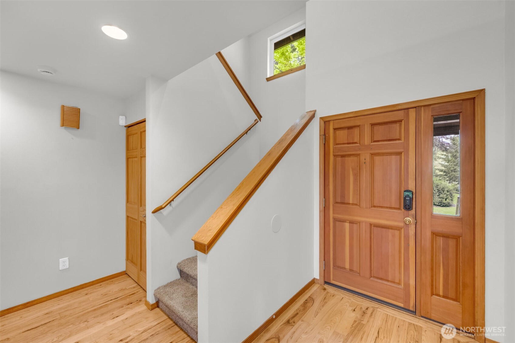 1038 NE Blue Ridge Drive