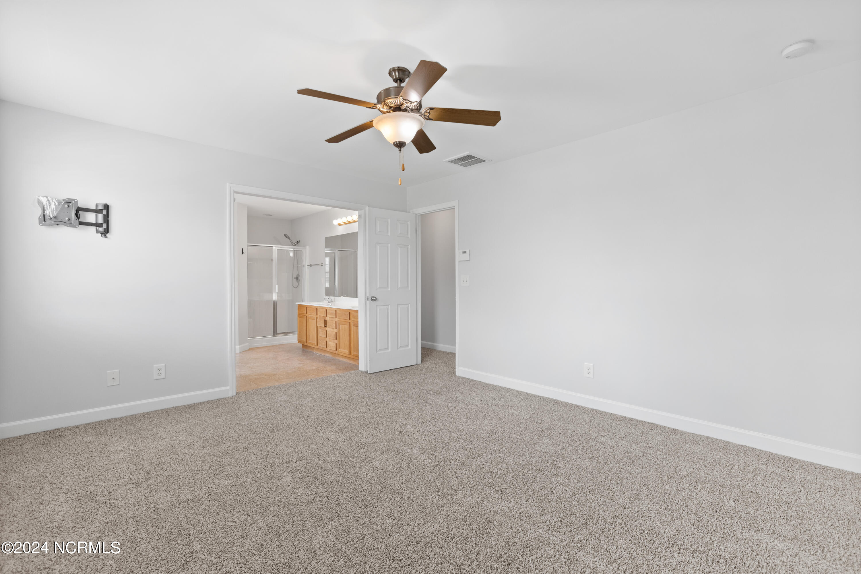 502 Pearl Valley Court
