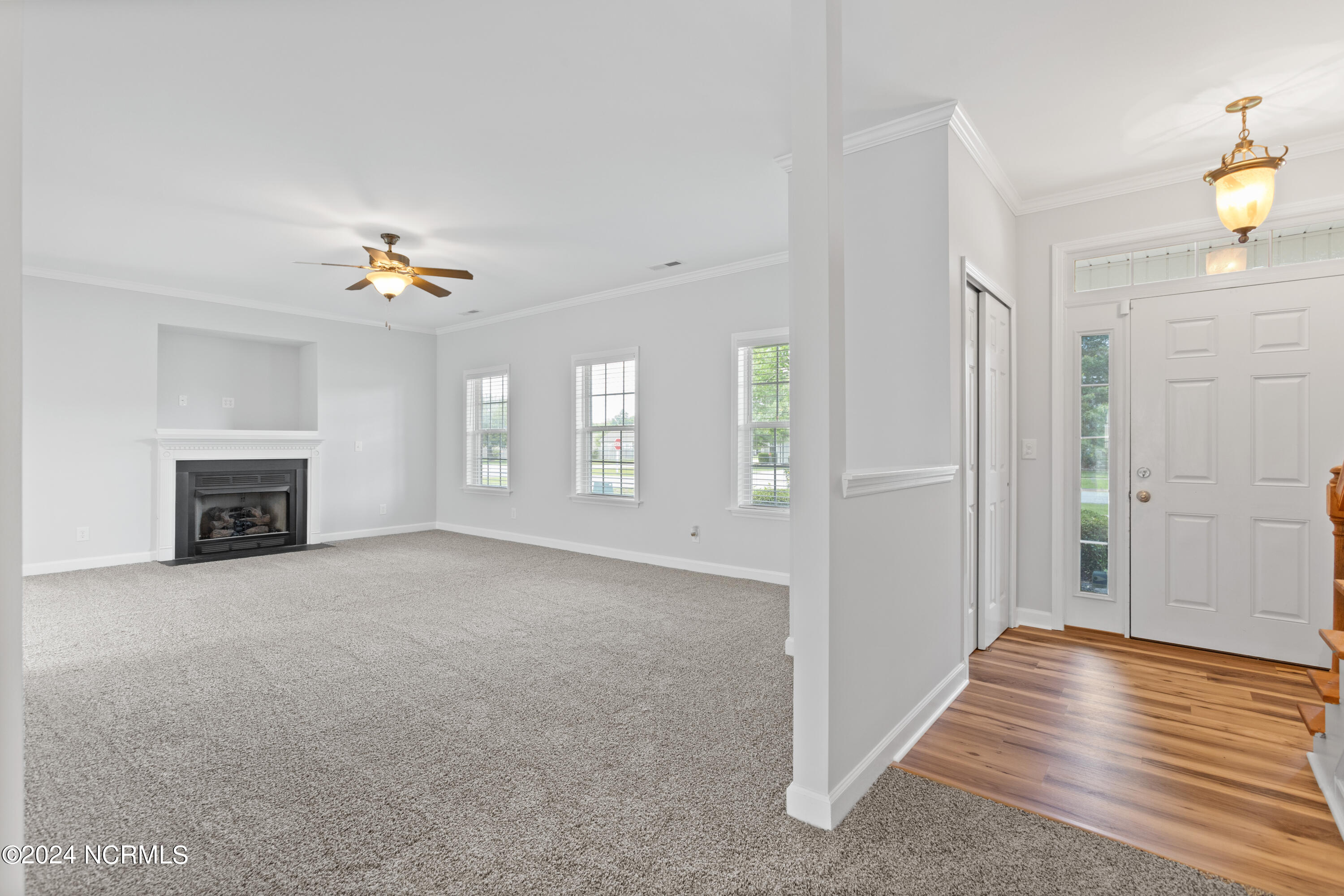 502 Pearl Valley Court